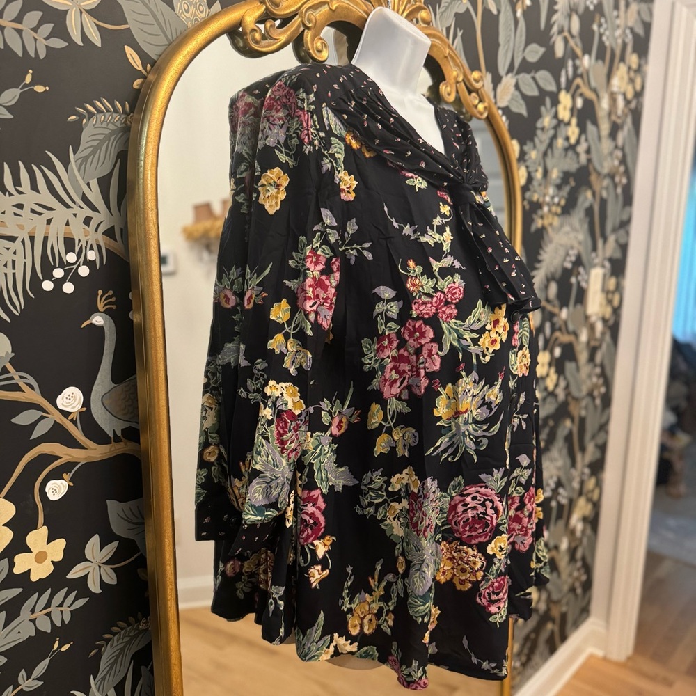 Dan Howard Maternity Dress Top Long Sleeved Floral Size L